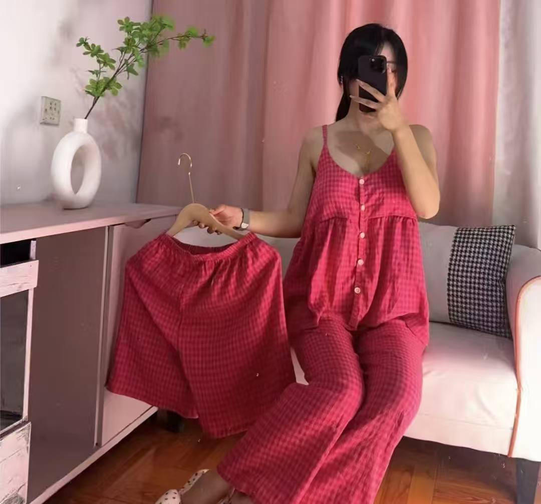 ست سه تیکه تاپ و شلوار و شورتک بندی وارداتی